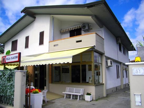 Albergo Villa Claudio Marina di Massa Exterior photo